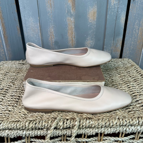 Pilcro Soft Square Toe Leather Ballet Flat Creme Sz 8 NWOB - Picture 8 of 13